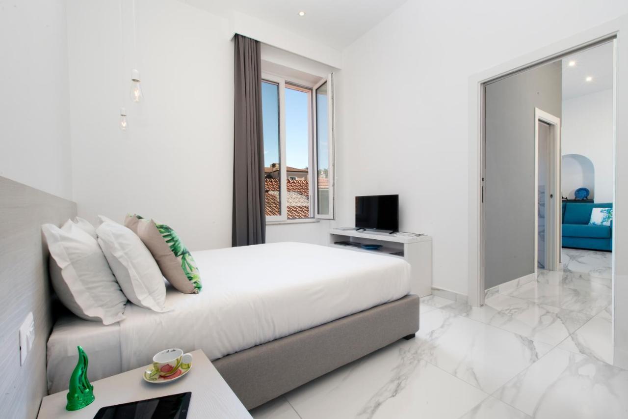 Апартаменты Piazza Tasso Max 1 Сорренто Экстерьер фото